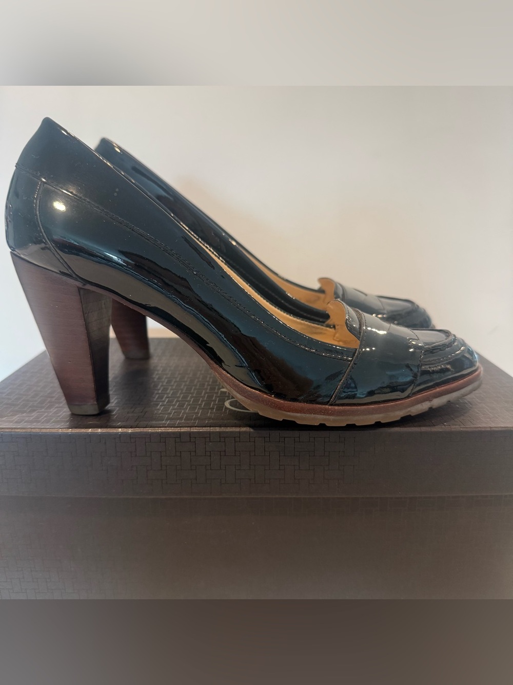 Cole Haan Penny Air Moc Pump Deep Blue Patent Leather size 8